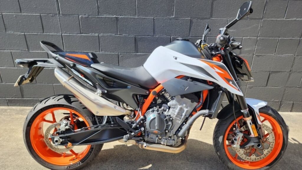 KTM 890 Duke