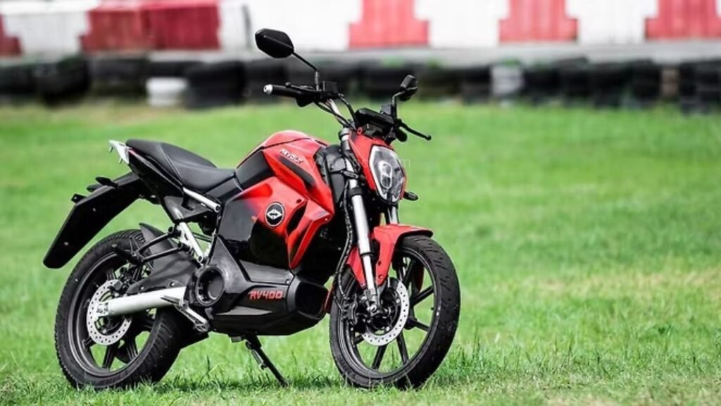 Revolt RV400